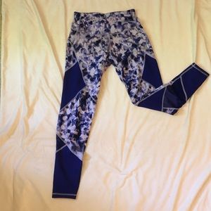 Old Navy Go Dry Leggings w Mesh